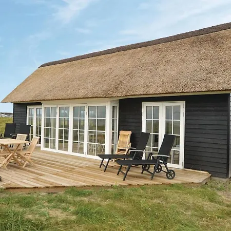 Three-bedroom In Blåvand