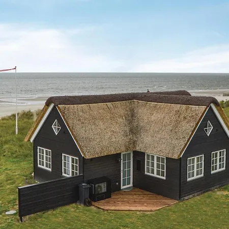 Three-bedroom In * Blåvand