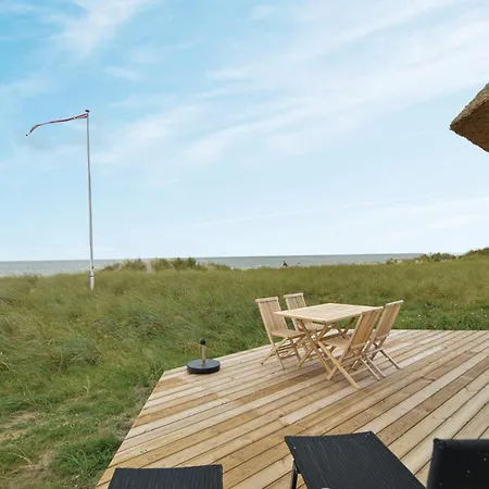 Three-bedroom In Блаванн