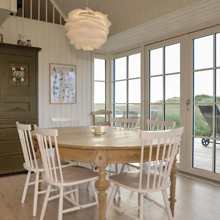 Three-bedroom In Blåvand