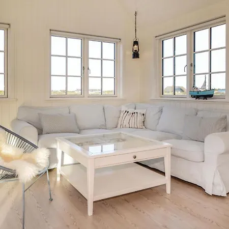 Дом отдыха Three-bedroom In