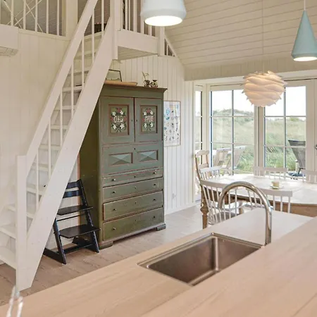 Three-bedroom In Hébergement de vacances